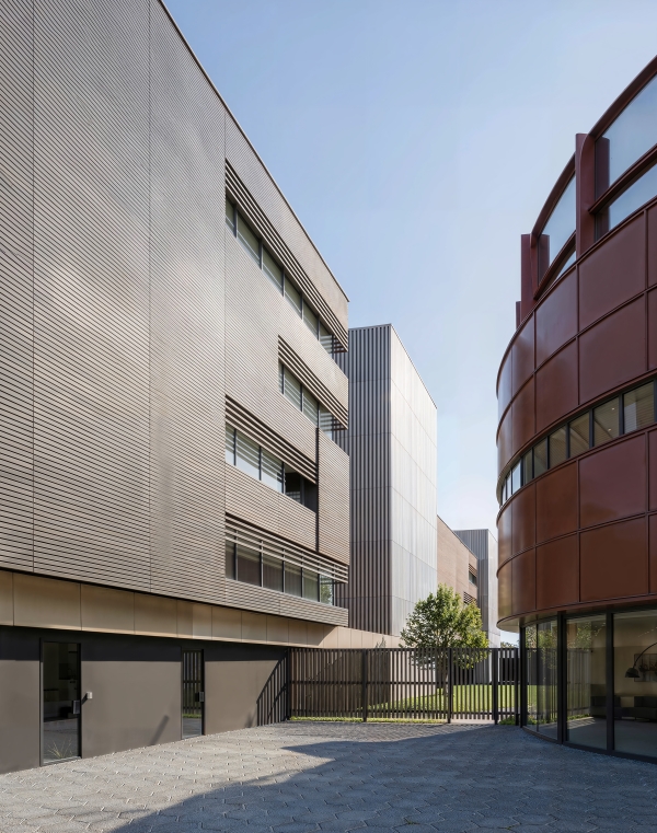 Studio 48 - University Offices