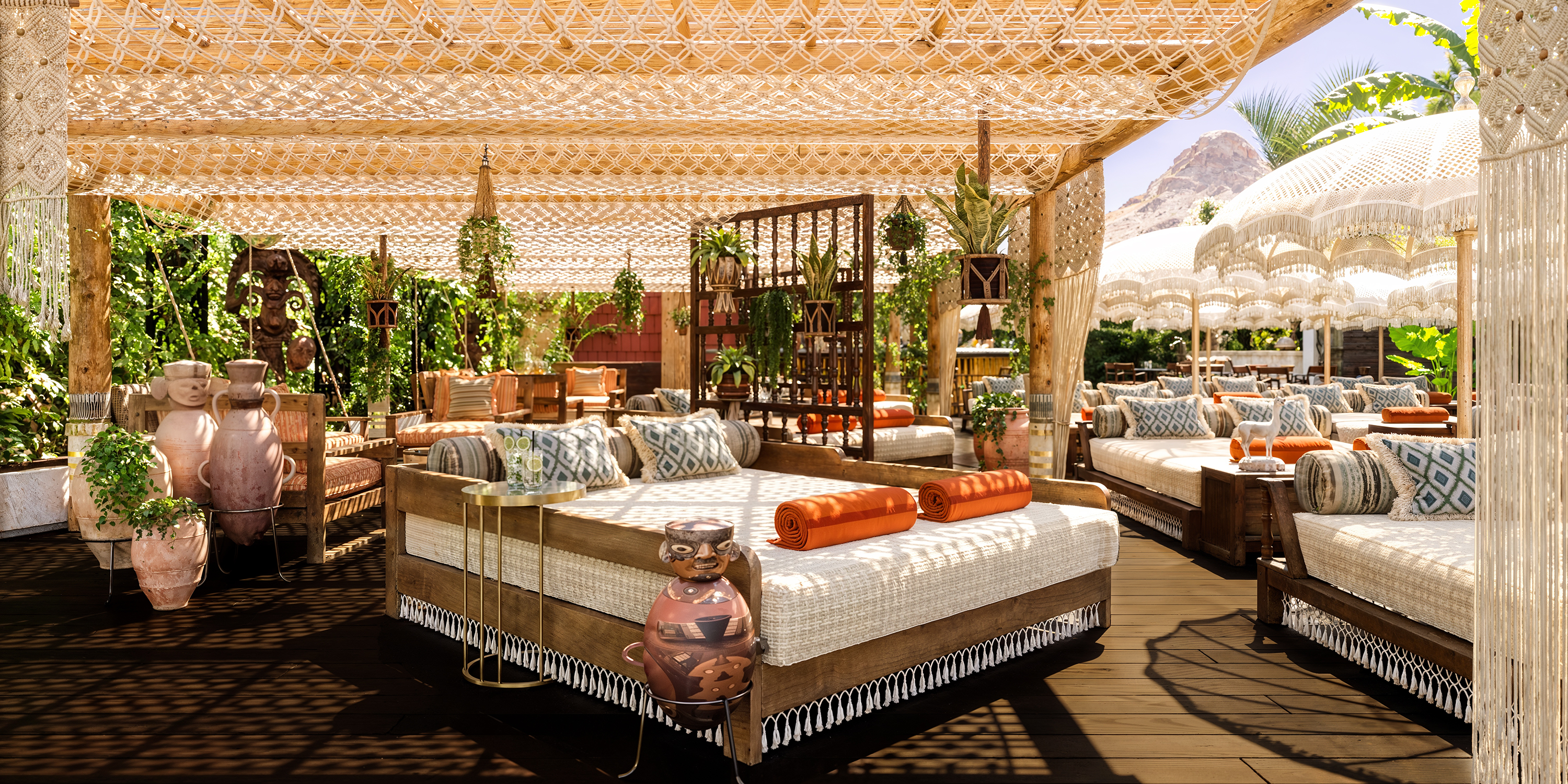 coya_pool_marbella_pergola_01.jpg